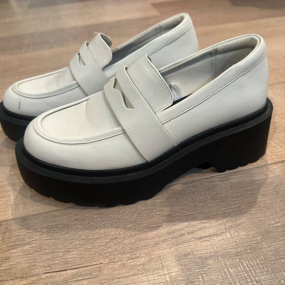 WILD FABLE WOMENS WHITE SLIP ON PLATFORM SHOES SIZE 8 - Picture 1 of 8